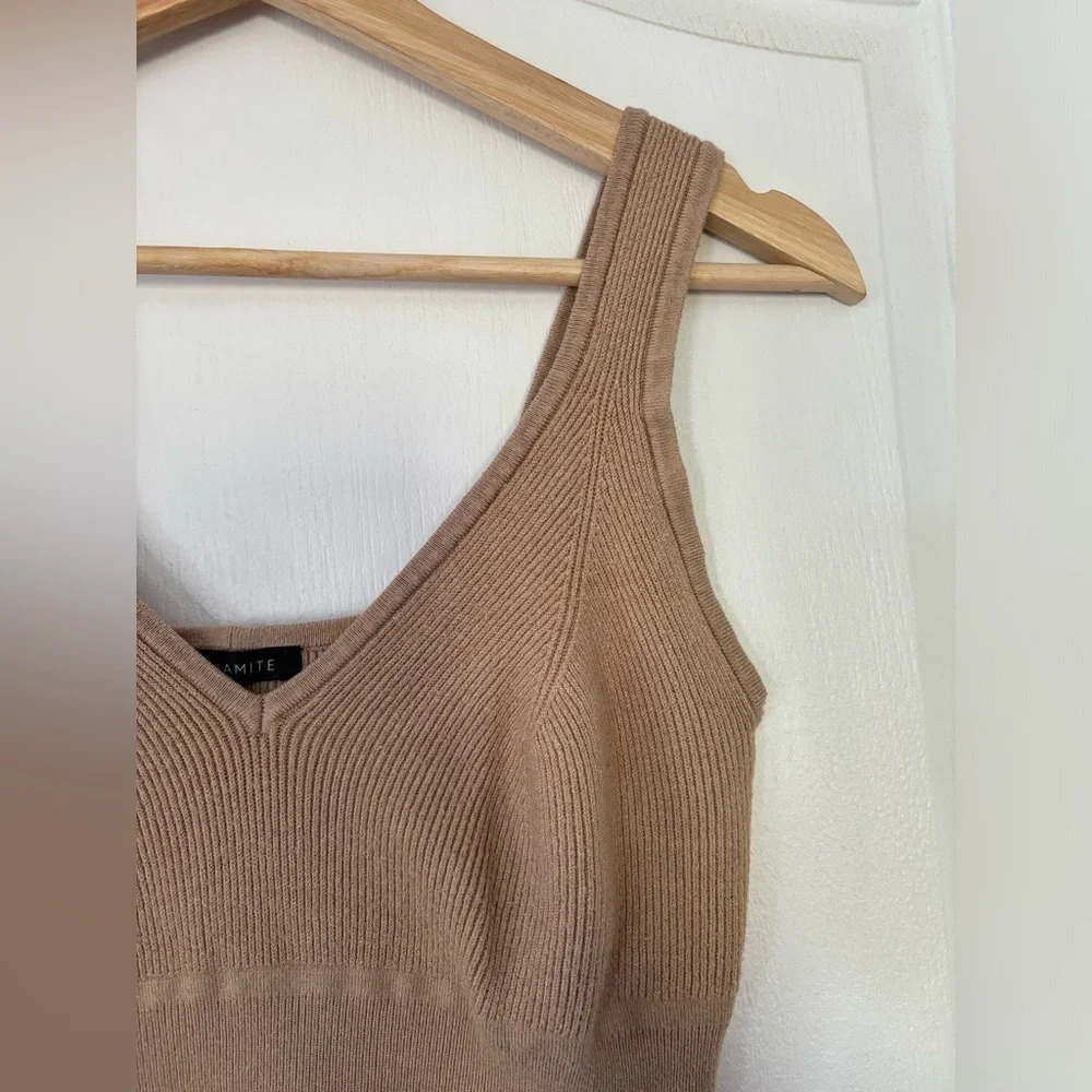 DYNAMITE Knit Crop  Top - Picture 3 of 4